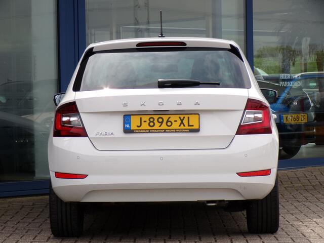 Skoda Fabia 1.0 TSI Business Edition, Carplay + Android Auto / Cruise Control / Navigatie / Sensoren / 16'' LMV