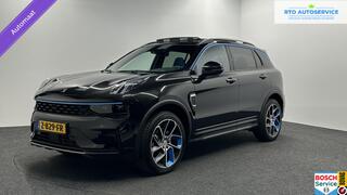Lynk & Co 01 1.5 261PK Plug-in Hybrid Zwarte hemel|360 Camera|Pano|AppleCarplay|Adaptive Cruise|Origineel NL|