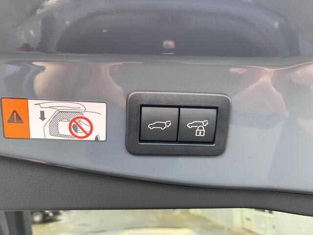 Toyota C-HR 2.0 Plug-in Hybrid 220 GR SPORT