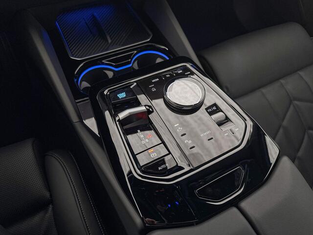 BMW I5 Touring xDrive40 84 kWh | M Sportpakket Pro | Innovation Pack | Comfort Pack