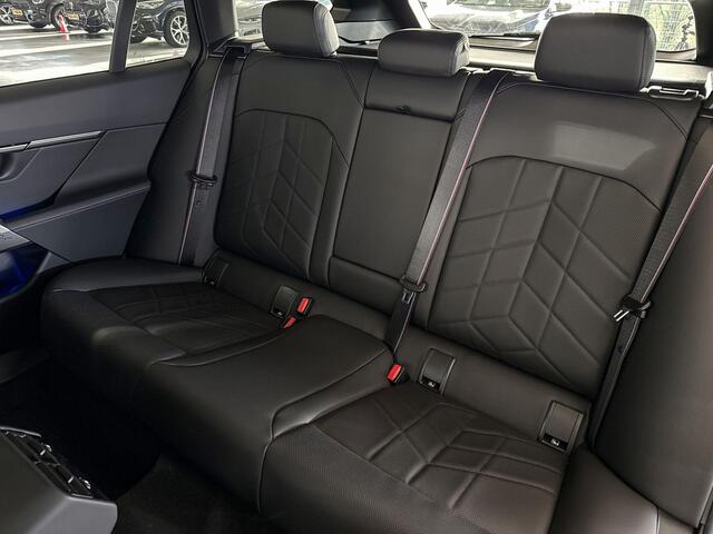 BMW I5 Touring xDrive40 84 kWh | M Sportpakket Pro | Innovation Pack | Comfort Pack