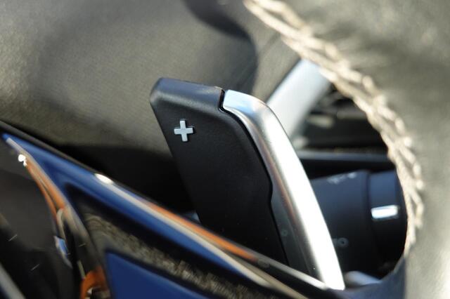 Peugeot 3008 1.6 HYbrid 225 Allure