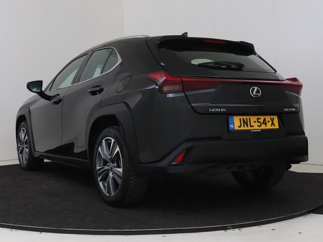 Lexus UX 250h Business Line | Achteruitrijcamera | Keyless entry | Dodehoek detector |