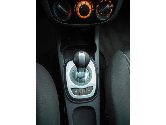 Opel Corsa 1.2. Automaat  let op: olieverbruik