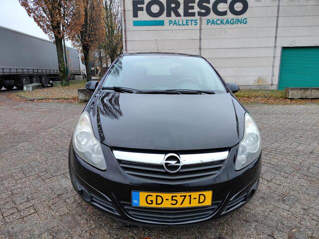 Opel Corsa 1.2. Automaat  let op: olieverbruik