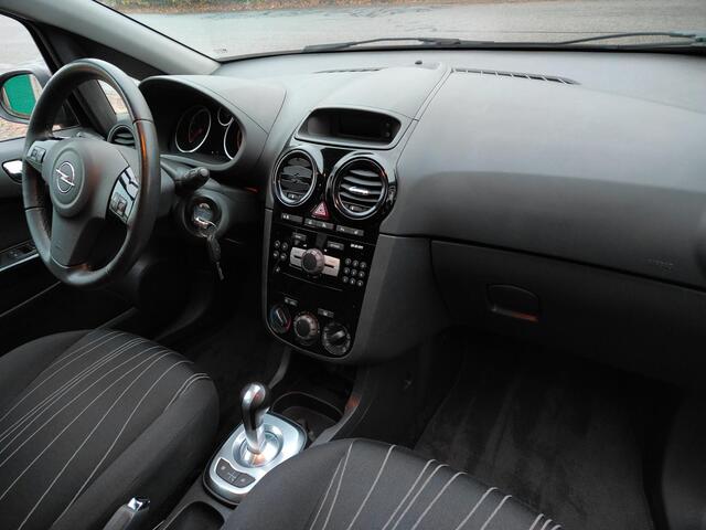 Opel Corsa 1.2. Automaat  let op: olieverbruik