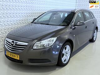 Opel Insignia Sports Tourer (2008 - 2017)