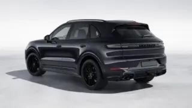 Porsche Cayenne E-Hybrid Black Edition