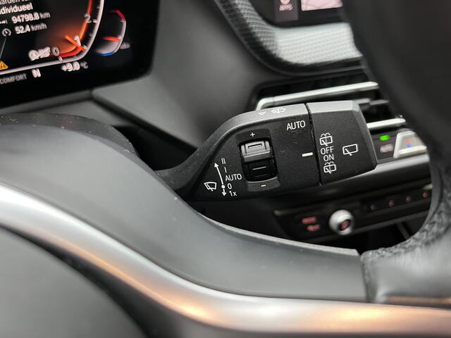 BMW 1-Serie 118i Business Edition | DEALER OH | CARPLAY | CLIMA | CRUISE | NAVI | PDC V&A | VIRTUAL COCKPIT
