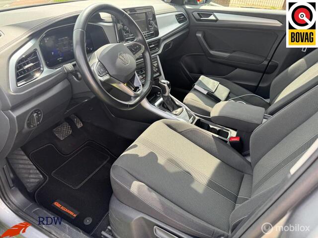 Volkswagen T-ROC 1.5 TSI STYLE AUTOMAAT/CARPLAY/CRUISECONTR.