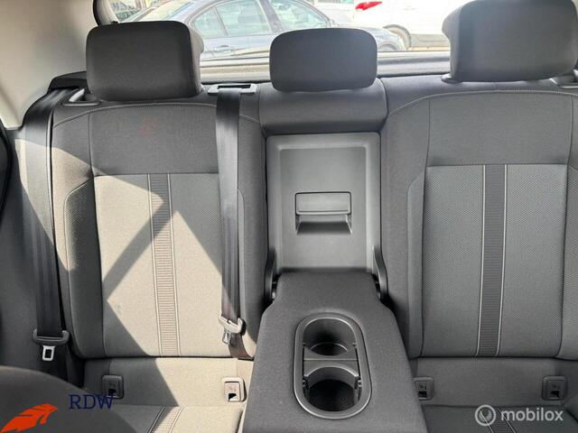Volkswagen T-ROC 1.5 TSI STYLE AUTOMAAT/CARPLAY/CRUISECONTR.