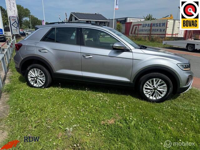 Volkswagen T-ROC 1.5 TSI STYLE AUTOMAAT/CARPLAY/CRUISECONTR.