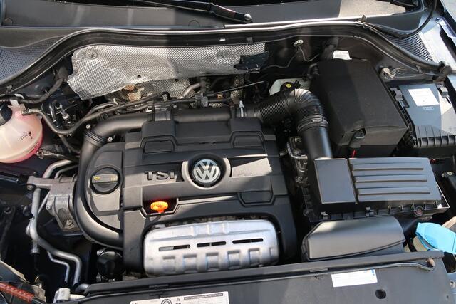 Volkswagen Tiguan 1.4 TSI Sport&Style Rijklaarprijs Trekhaak Dealeronderhouden
