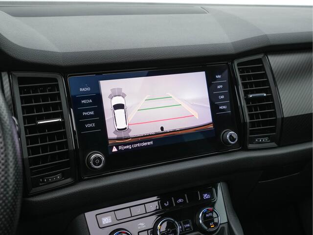 Skoda Kodiaq 1.5 TSI Sportline Business INCL-BTW Aut. PANO | LEATHER-MICROFIBRE | FULL-LED | MEMORY-PACK | DIGI-COCKPIT | NAVI-FULLMAP | CAMERA | DAB+ | AMB