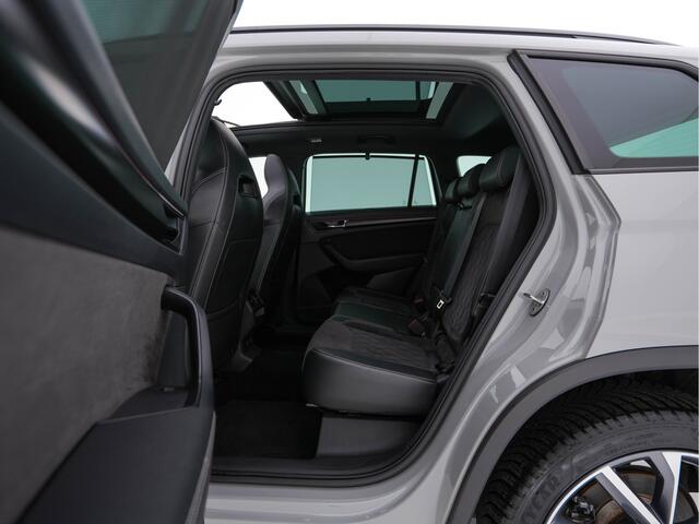Skoda Kodiaq 1.5 TSI Sportline Business INCL-BTW Aut. PANO | LEATHER-MICROFIBRE | FULL-LED | MEMORY-PACK | DIGI-COCKPIT | NAVI-FULLMAP | CAMERA | DAB+ | AMB