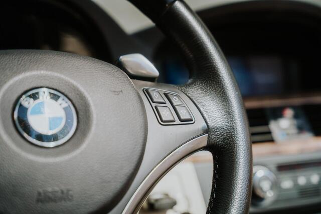 BMW 3-Serie Cabrio 335i High Executive youngtimer
