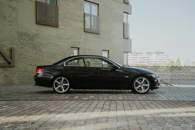 BMW 3-Serie Cabrio 335i High Executive youngtimer