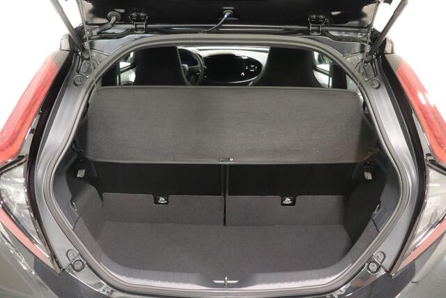 Toyota Aygo X Hybrid 115 GR Sport, JBL, Stoelverwarming, Sensoren, Apple Carplay/Android Auto, Inruilpremie �1.500,-