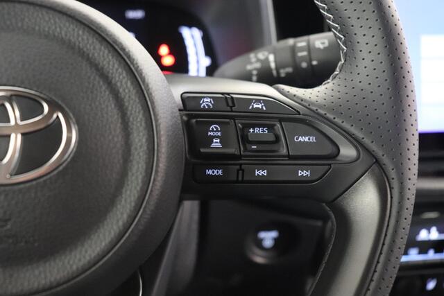 Toyota Aygo X Hybrid 115 GR Sport, JBL, Stoelverwarming, Sensoren, Apple Carplay/Android Auto, Inruilpremie �1.500,-