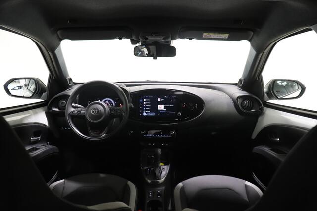 Toyota Aygo X Hybrid 115 GR Sport, JBL, Stoelverwarming, Sensoren, Apple Carplay/Android Auto, Inruilpremie �1.500,-