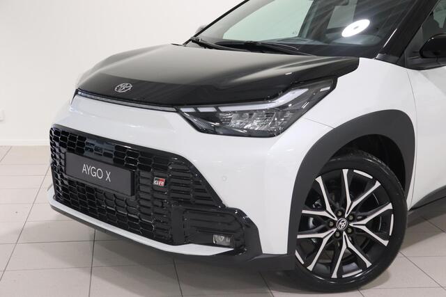 Toyota Aygo X Hybrid 115 GR Sport, JBL, Stoelverwarming, Sensoren, Apple Carplay/Android Auto, Inruilpremie �1.500,-