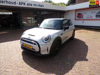 MINI Electric Classic 33 kWh BTW. Lederen Sportstoelen/Pearl White Silver/Navi./Apple Car Play/17