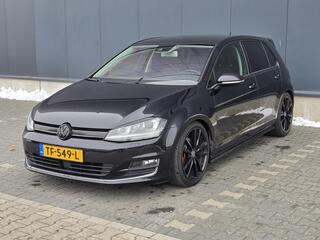 Volkswagen Golf VII