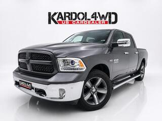 DODGE 1500 Ram 5.7 V8 Crew Cab 5'7 Laramie | Luchtvering | Tonneau cover | Stoelverwarming/stoelkoeling| stuurverwarming| Powervalve | Camera v/a| + 200L lpg opbouw| | Geheel rijklaarprijs | DIRECT RIJDEN |