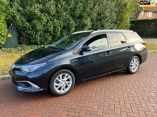 Toyota Auris Touring Sports