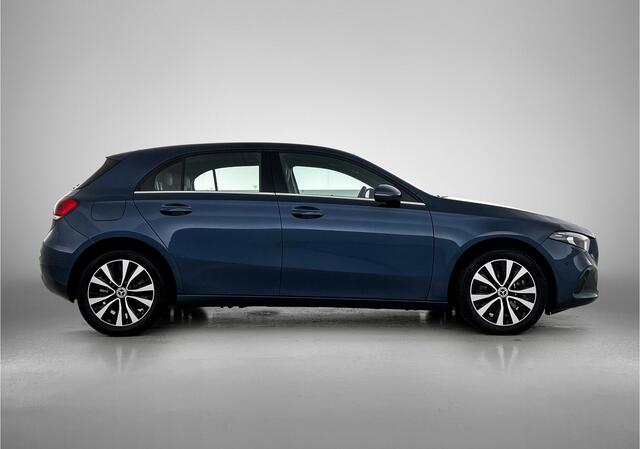Mercedes-Benz A-Klasse 250 e Plug-In Hybride | Ledkoplampen | Stoelverwarming | Cruise control | Achteruitrijcamera | Inclusief 24 maanden MB Certified garantie voo