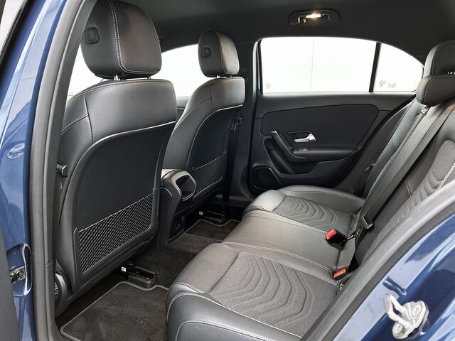 Mercedes-Benz A-Klasse 250 e Plug-In Hybride | Ledkoplampen | Stoelverwarming | Cruise control | Achteruitrijcamera | Inclusief 24 maanden MB Certified garantie voo