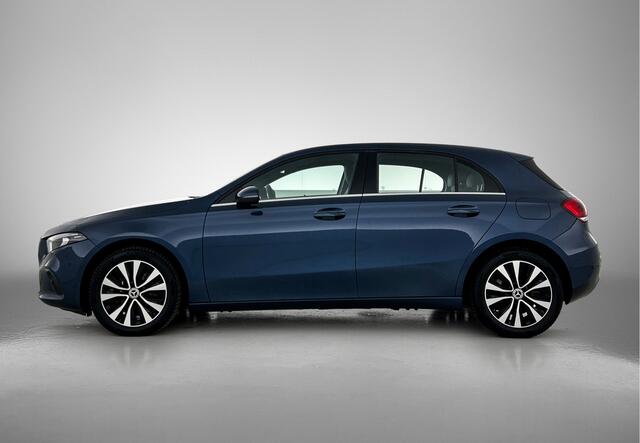 Mercedes-Benz A-Klasse 250 e Plug-In Hybride | Ledkoplampen | Stoelverwarming | Cruise control | Achteruitrijcamera | Inclusief 24 maanden MB Certified garantie voo