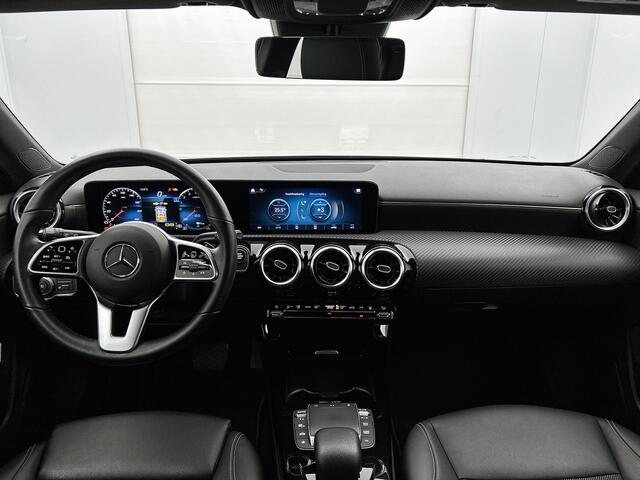 Mercedes-Benz A-Klasse 250 e Plug-In Hybride | Ledkoplampen | Stoelverwarming | Cruise control | Achteruitrijcamera | Inclusief 24 maanden MB Certified garantie voo