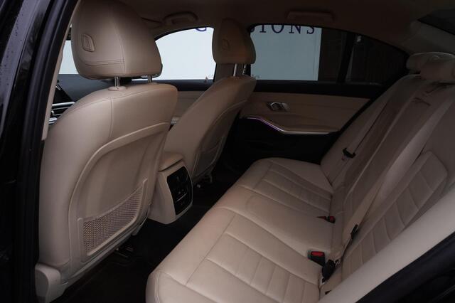 BMW 3-Serie 318i High Executive+Vitrual+Volleder+Stoel-verw+laser-LED+elek-trekhaak+Privacy-Glass= ORIG/NL