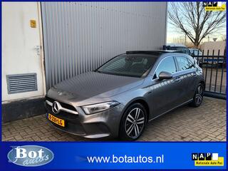 MERCEDES-BENZ A-KLASSE 250 e Business /ELEKTR.SCHUIF PANORAMADAK /CAMERA/ LEDER / NAVI