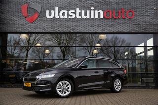 SKODA OCTAVIA Combi 1.5 TSI MHEV Business Edition , Panoramadak, Stuur/stoelverwarming,