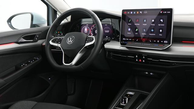 Volkswagen Golf 1.5 eHybrid 204pk Life Edition DSG / Navigatie / Stoel+Stuurverwarming / Camera