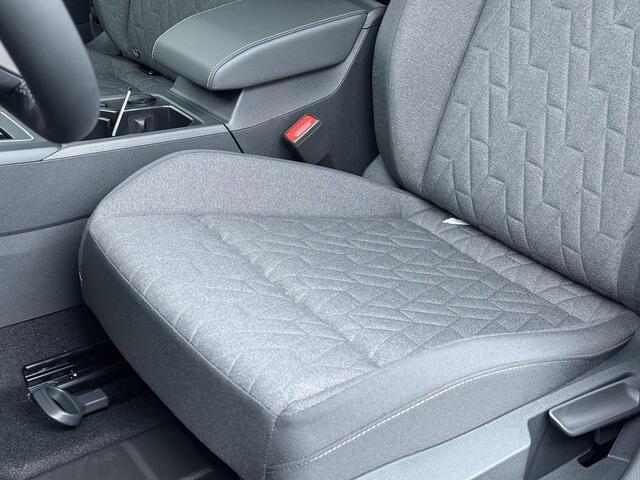 Volkswagen Golf Variant Life Edition 1.5 eTSI 85 kW / 116 PK Variant 7-DSG | Trekhaak wegklapbaar |