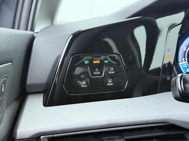 Volkswagen Golf Variant Life Edition 1.5 eTSI 85 kW / 116 PK Variant 7-DSG | Trekhaak wegklapbaar |