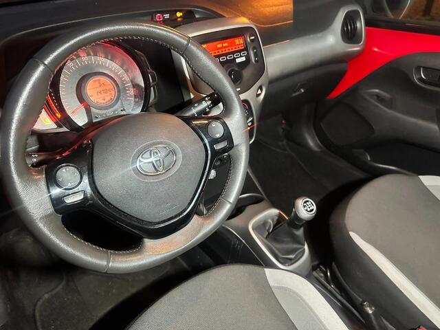 Toyota Aygo 1.0 ACTIE: NU TOT �500 KORTING NAP| 5DRS| E APK| 2e EIGENAAR| ELEK.RAMEN| START&STOP|