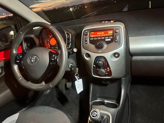 Toyota Aygo 1.0 ACTIE: NU TOT �500 KORTING NAP| 5DRS| E APK| 2e EIGENAAR| ELEK.RAMEN| START&STOP|