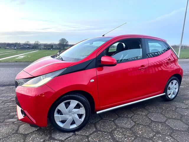 Toyota Aygo 1.0 ACTIE: NU TOT �500 KORTING NAP| 5DRS| E APK| 2e EIGENAAR| ELEK.RAMEN| START&STOP|