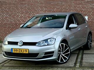 Volkswagen Golf VII