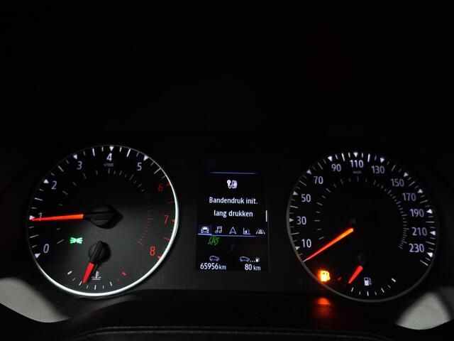 Renault Clio 1.0 TCe 90 Equilibre- Carplay, Android Auto, Xenon Led, Lane Assist, Navigatie, Comfort Interieur