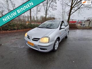 NISSAN ALMERA TINO 1.8 Visia LEUKE AUTO RIJDT EN SCHAKELT GOED