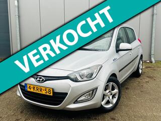 HYUNDAI I 20 1.2i Go! AIRCO AUX TREKHAAK NAP