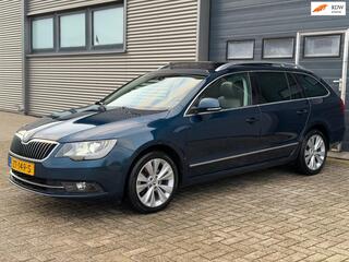 SKODA SUPERB Combi 2.0 TDI Ambition NAVI - CLIMA - PANO - TREKHAAK - LED!
