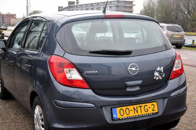 Opel Corsa 1.2-16V Selection Navigatie Carplay Airco