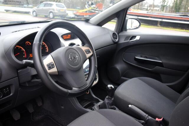 Opel Corsa 1.2-16V Selection Navigatie Carplay Airco