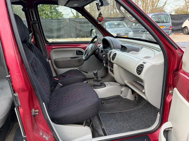 Renault Kangoo 1.4 Privil�ge Elek ramen apk 9-26